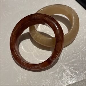 Unique Vintage Brown and Cream lucite or bakalite Bangle Set, heavy.
